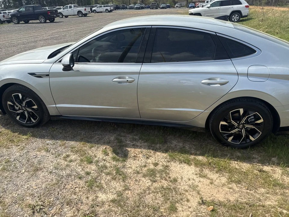 2025 Hyundai Sonata - Image 8 of 16