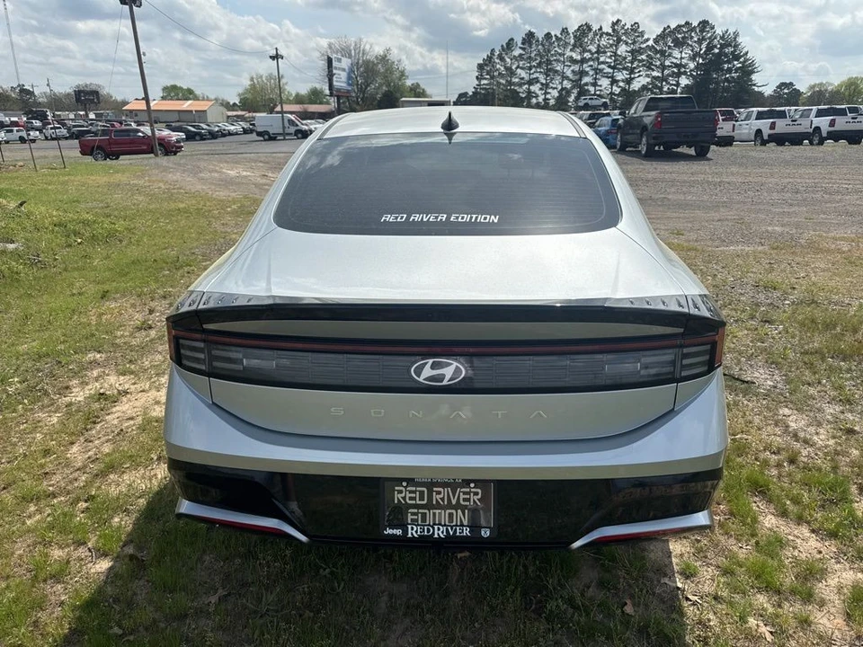 2025 Hyundai Sonata - Image 6 of 16