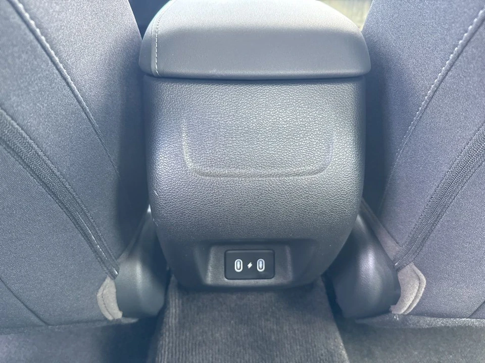 2025 Hyundai Sonata - Image 13 of 21