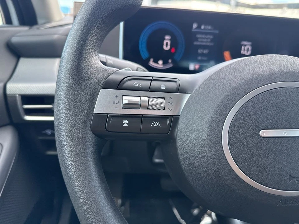 2025 Hyundai Sonata - Image 16 of 21