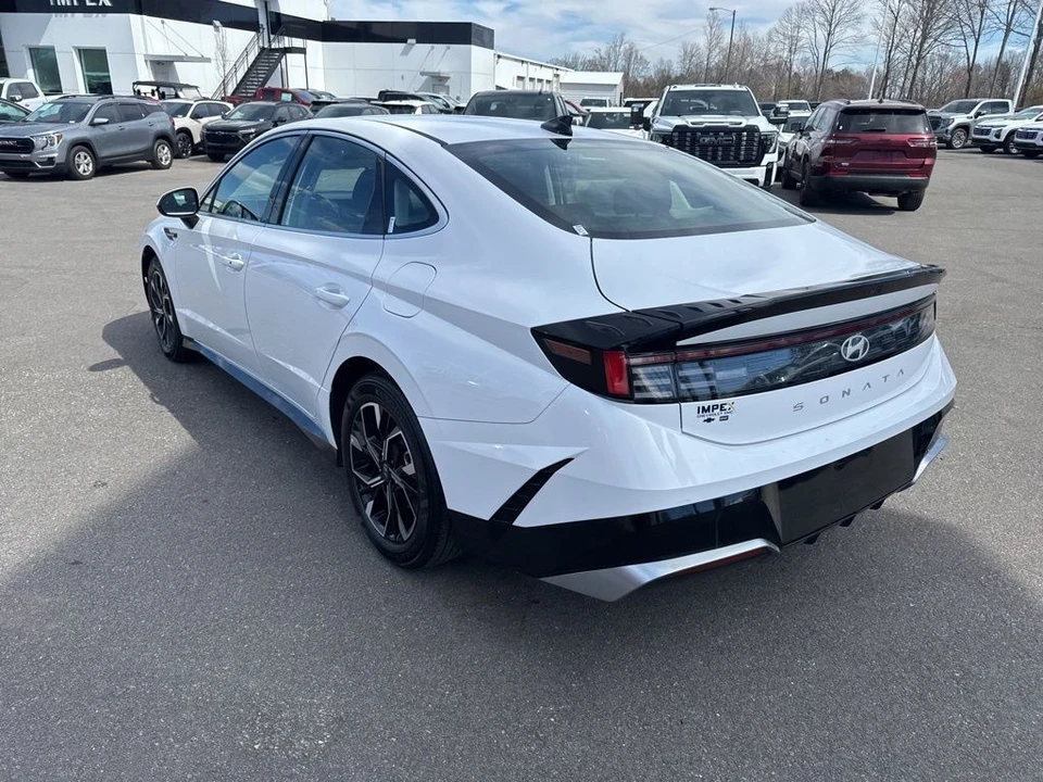 2025 Hyundai Sonata - Image 3 of 21