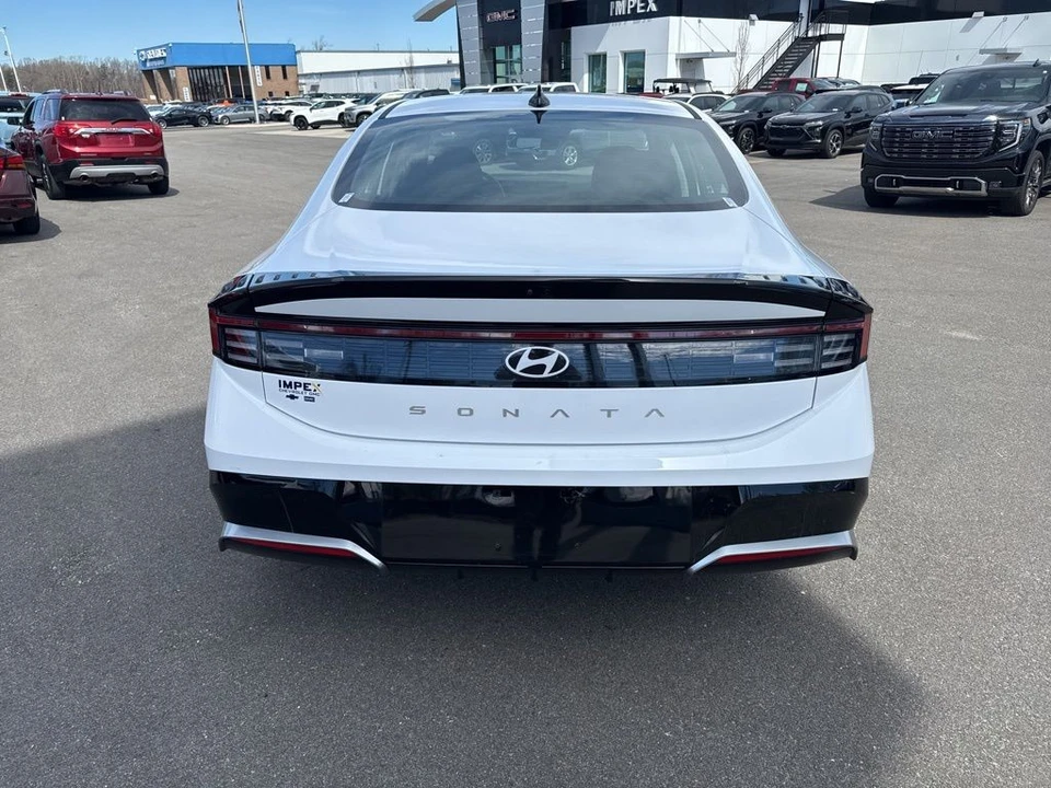2025 Hyundai Sonata - Image 4 of 21