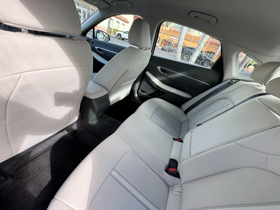 2025 Hyundai Sonata - Image 11 of 21
