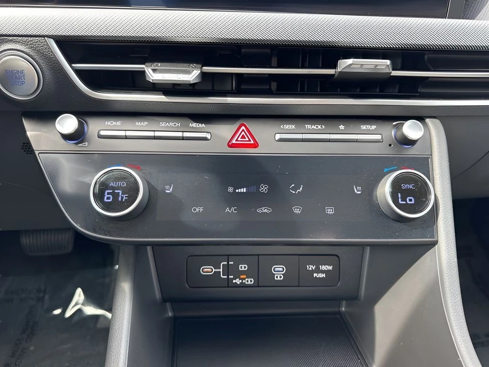 2025 Hyundai Sonata - Image 18 of 21