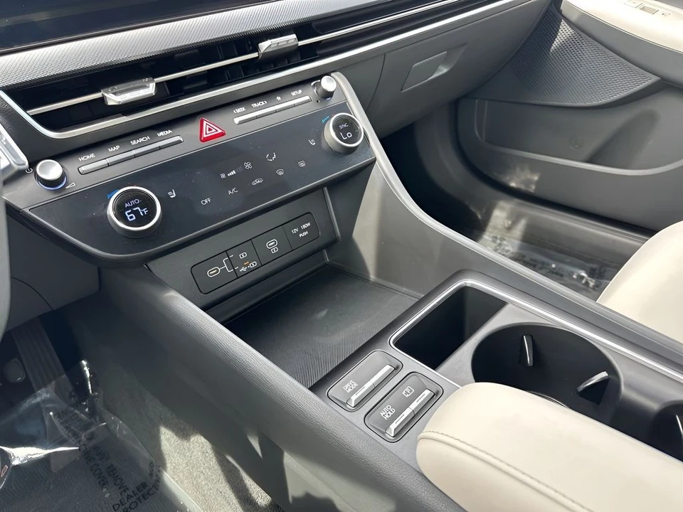 2025 Hyundai Sonata - Image 15 of 21