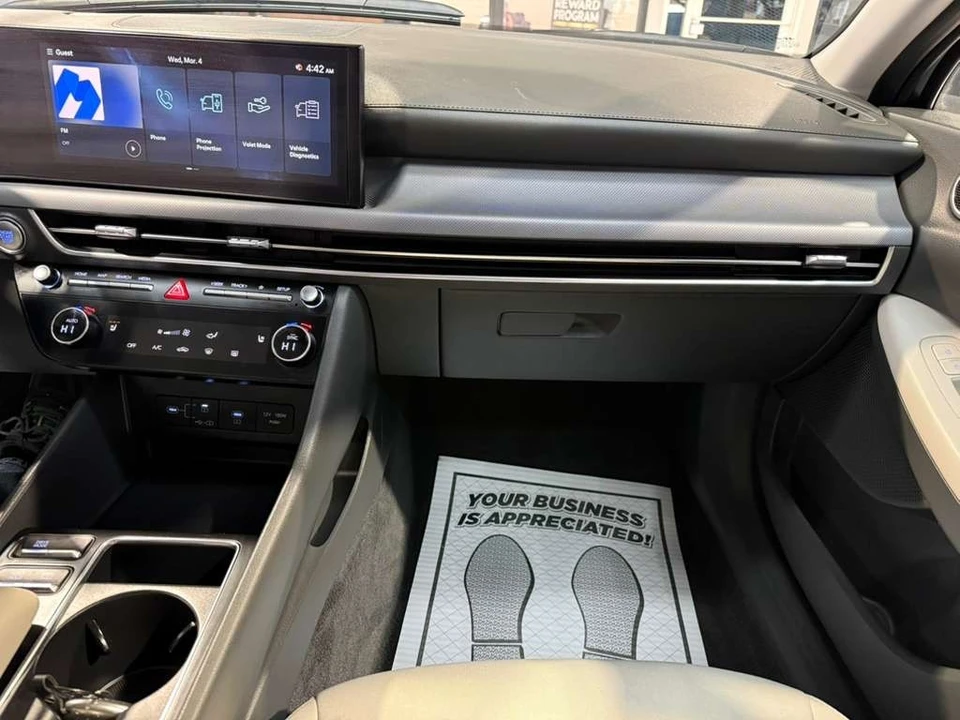 2025 Hyundai Sonata - Image 20 of 21