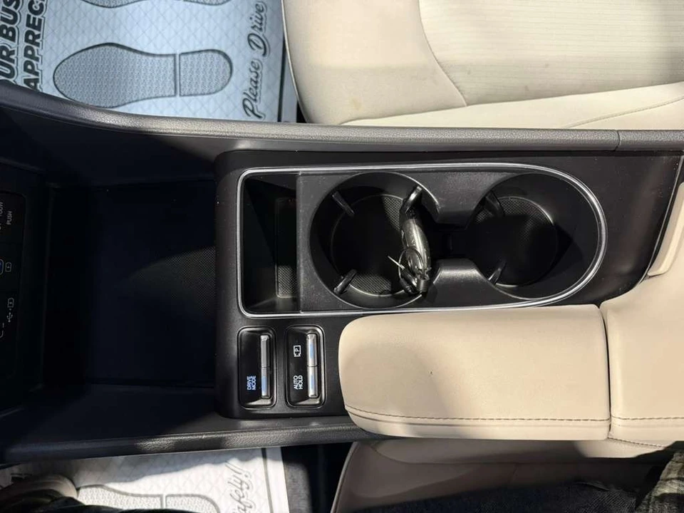 2025 Hyundai Sonata - Image 18 of 21