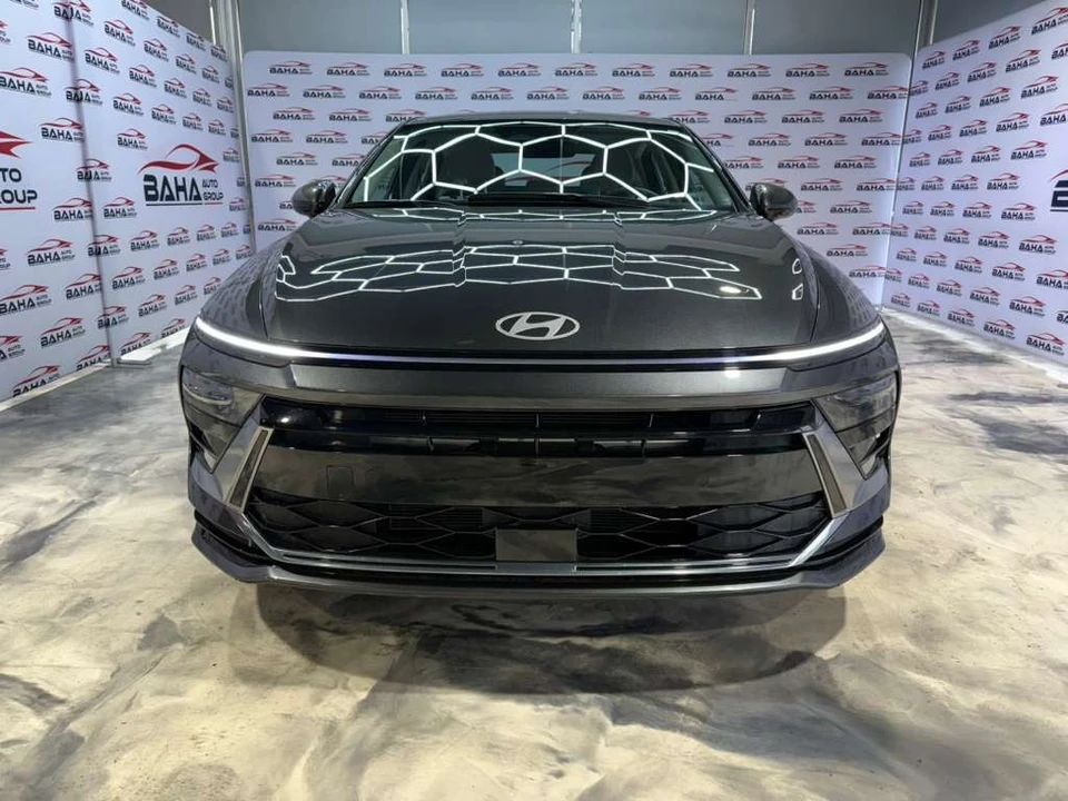 2025 Hyundai Sonata - Image 3 of 21