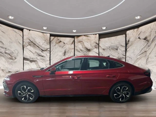2025 Hyundai Sonata - Image 2 of 16