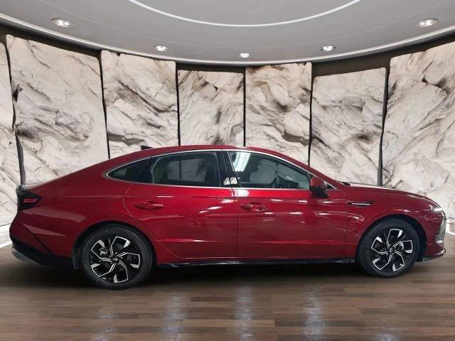 2025 Hyundai Sonata - Image 6 of 16