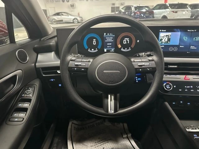 2025 Hyundai Sonata - Image 10 of 16