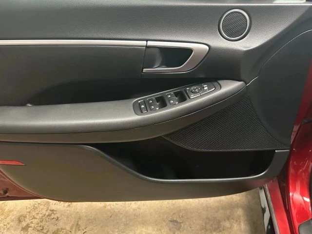 2025 Hyundai Sonata - Image 14 of 16