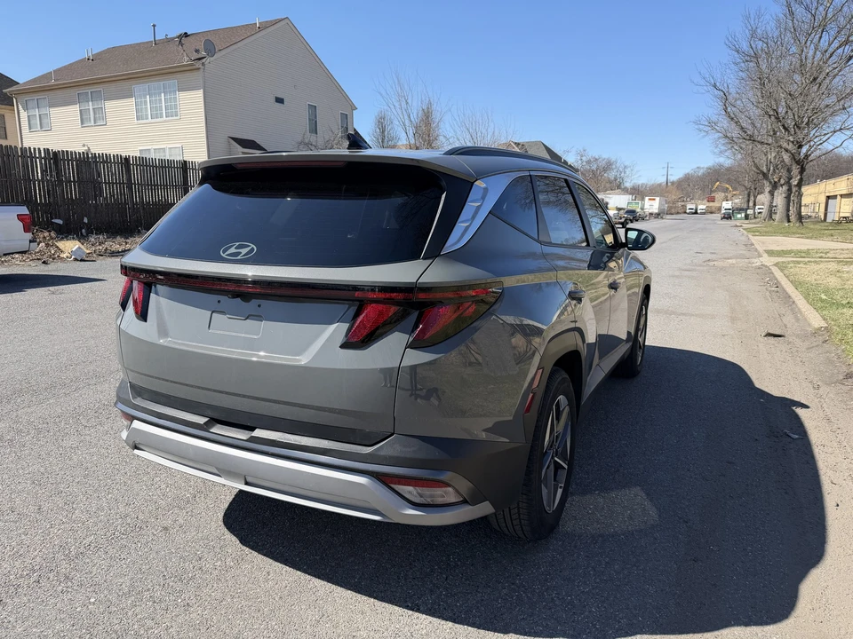 2025 Hyundai Tucson - Image 9 of 21