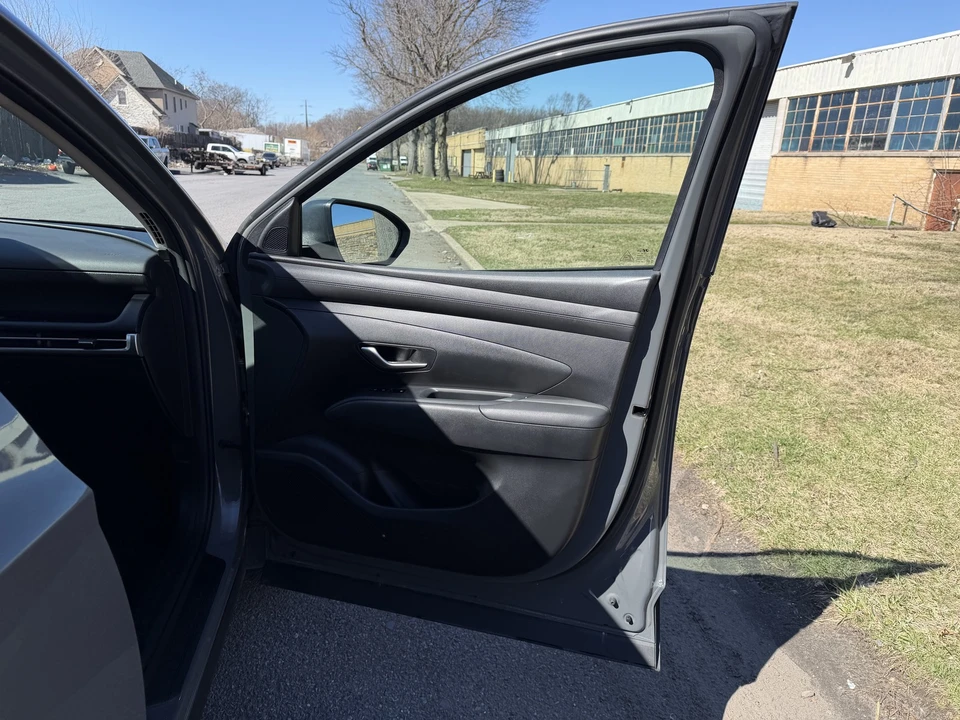 2025 Hyundai Tucson - Image 18 of 21