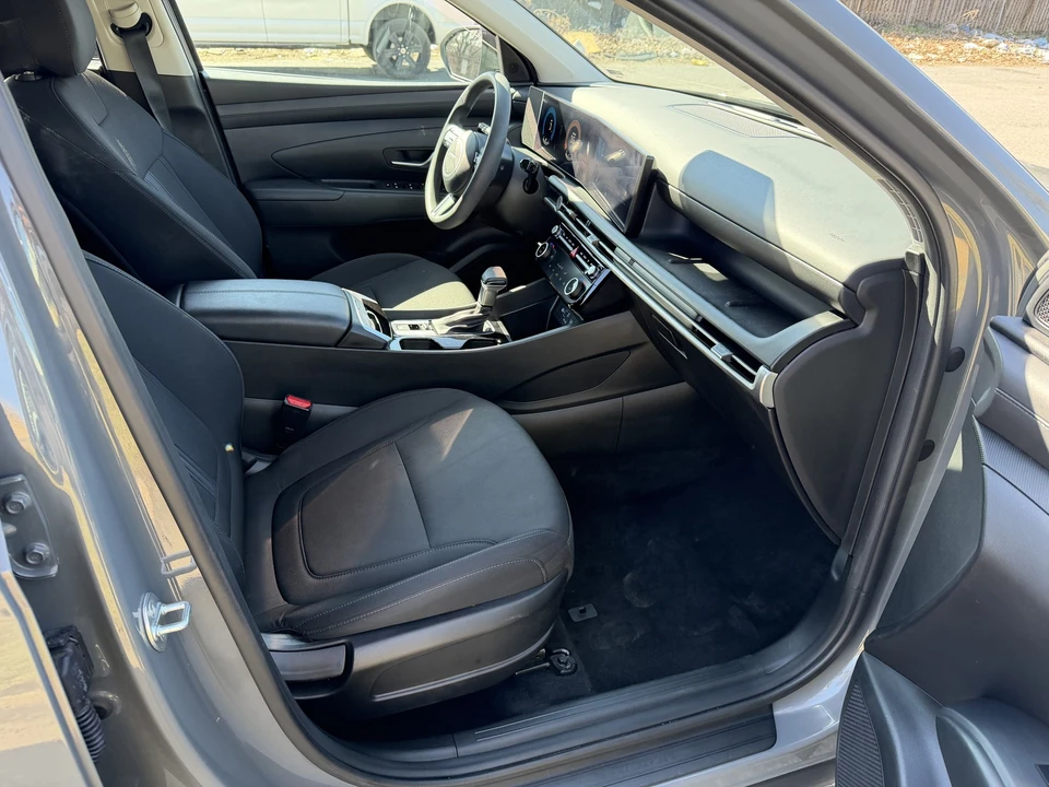 2025 Hyundai Tucson - Image 20 of 21