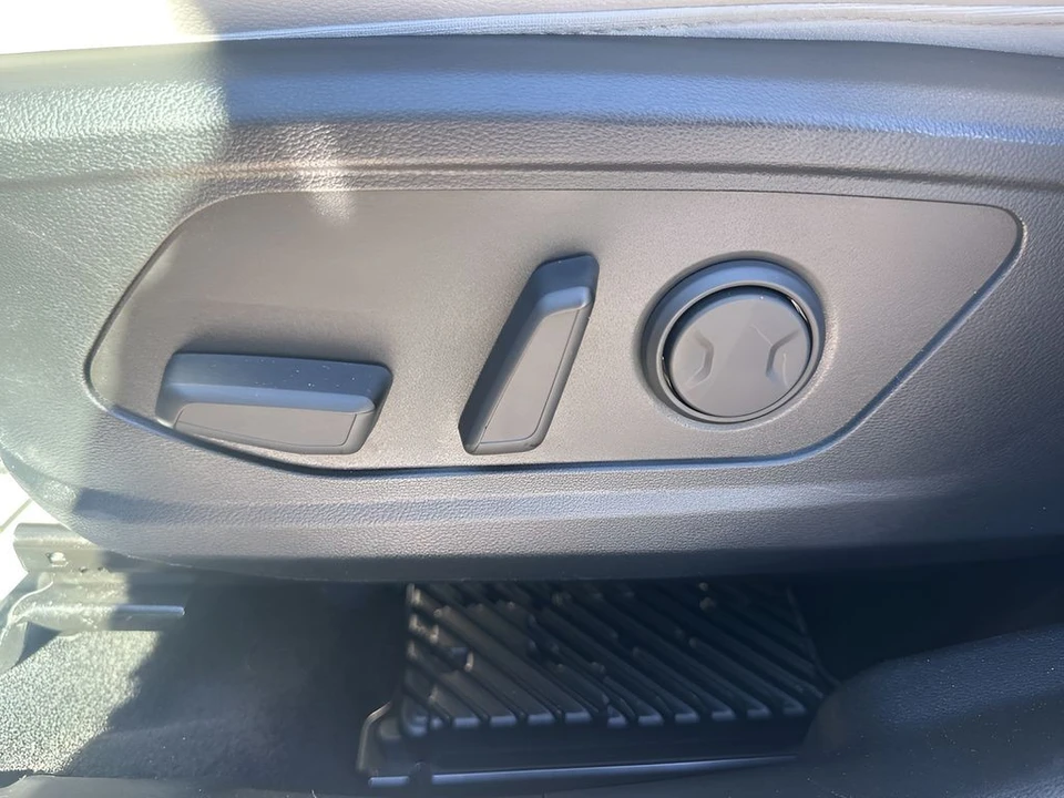 2025 Hyundai Tucson - Image 10 of 12
