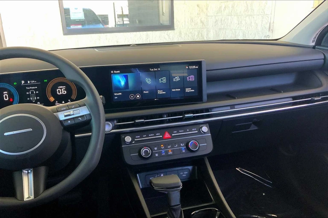 2025 Hyundai Tucson - Image 11 of 12