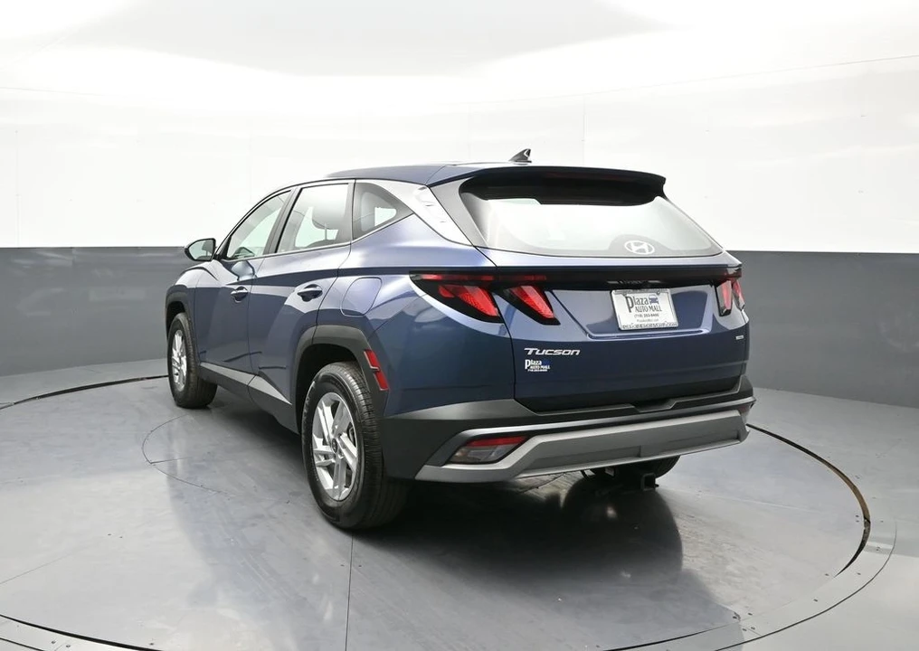 2025 Hyundai Tucson - Image 8 of 12