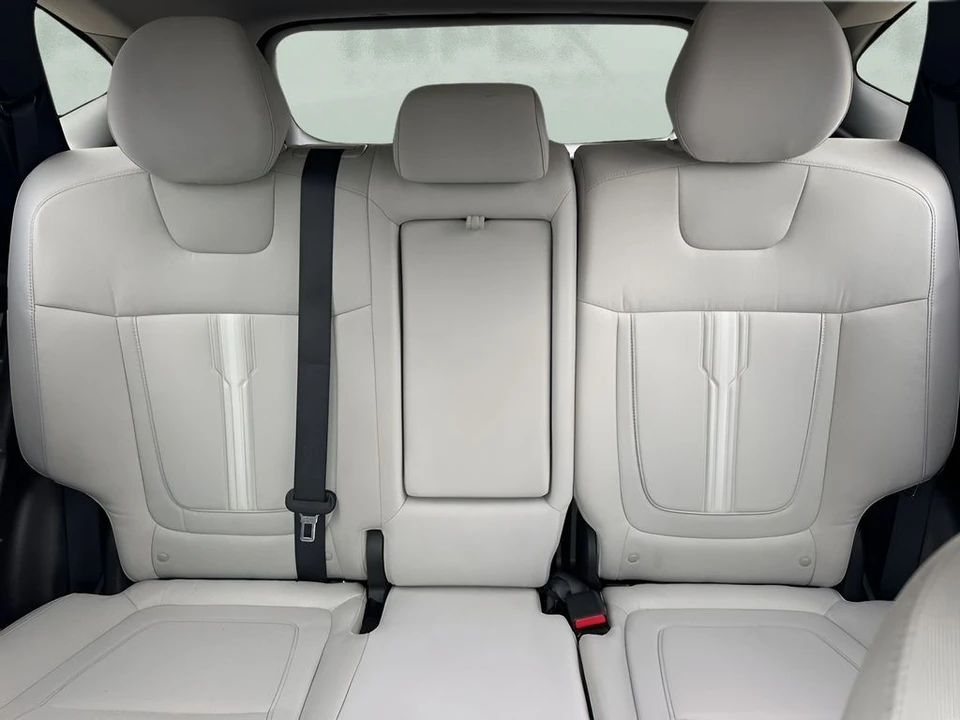 2025 Hyundai Tucson - Image 11 of 12