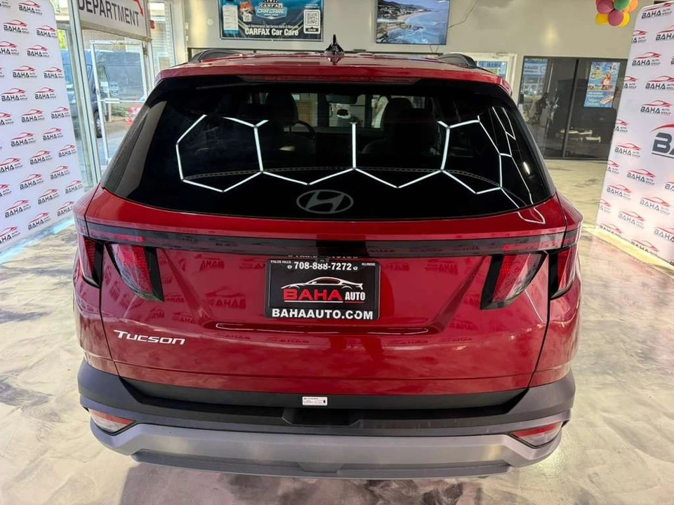 2025 Hyundai Tucson - Image 8 of 21