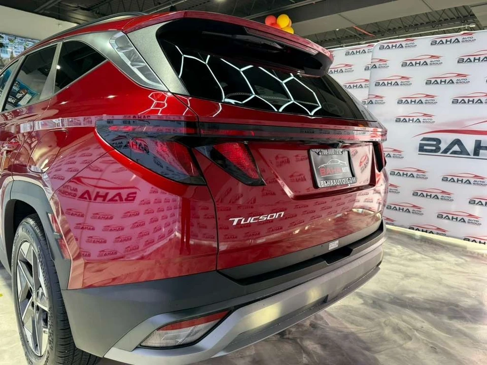 2025 Hyundai Tucson - Image 10 of 21