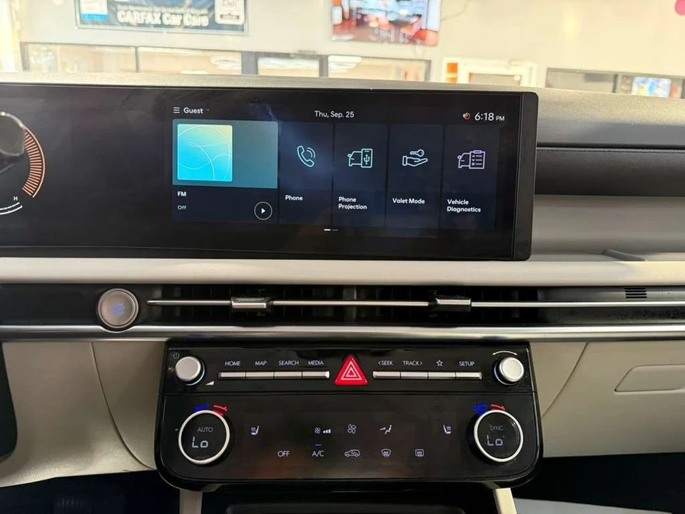 2025 Hyundai Tucson - Image 18 of 21