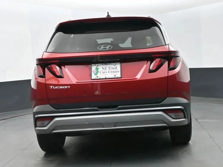 2025 Hyundai Tucson - Image 8 of 12
