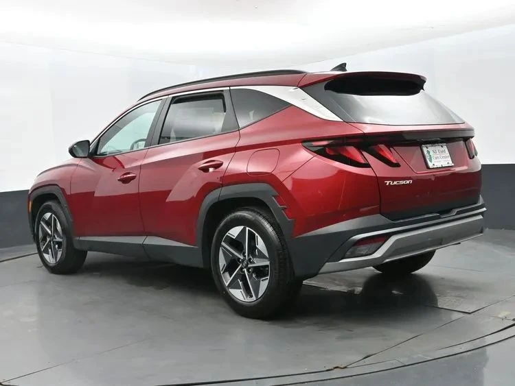 2025 Hyundai Tucson - Image 9 of 12