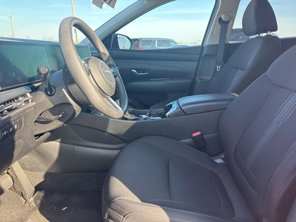 2025 Hyundai Tucson - Image 5 of 7