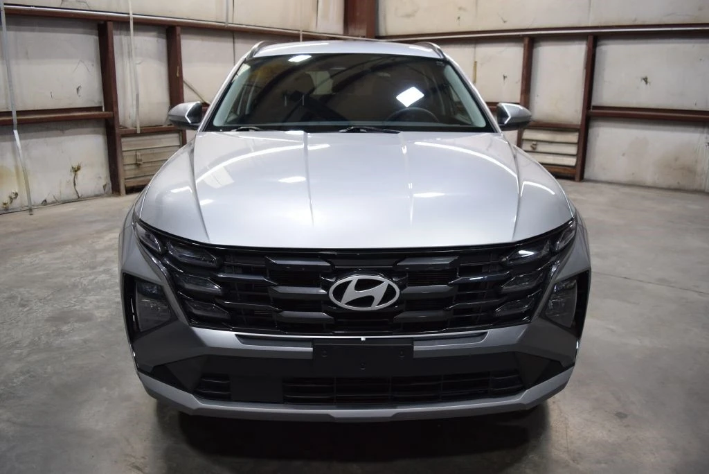 2025 Hyundai Tucson - Image 2 of 12