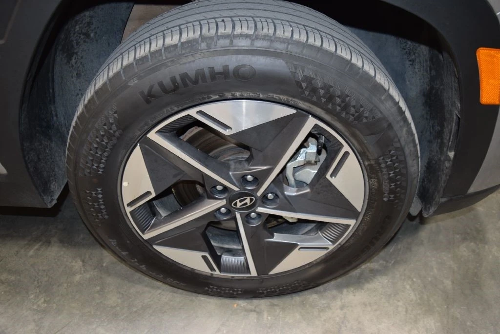 2025 Hyundai Tucson - Image 10 of 12