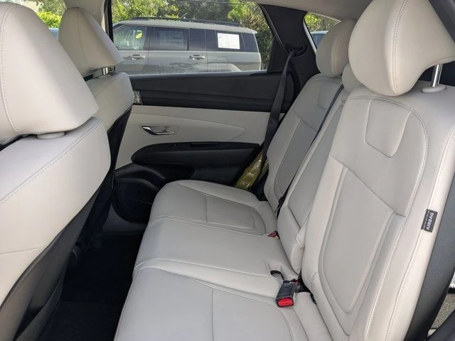 2025 Hyundai Tucson - Image 15 of 21