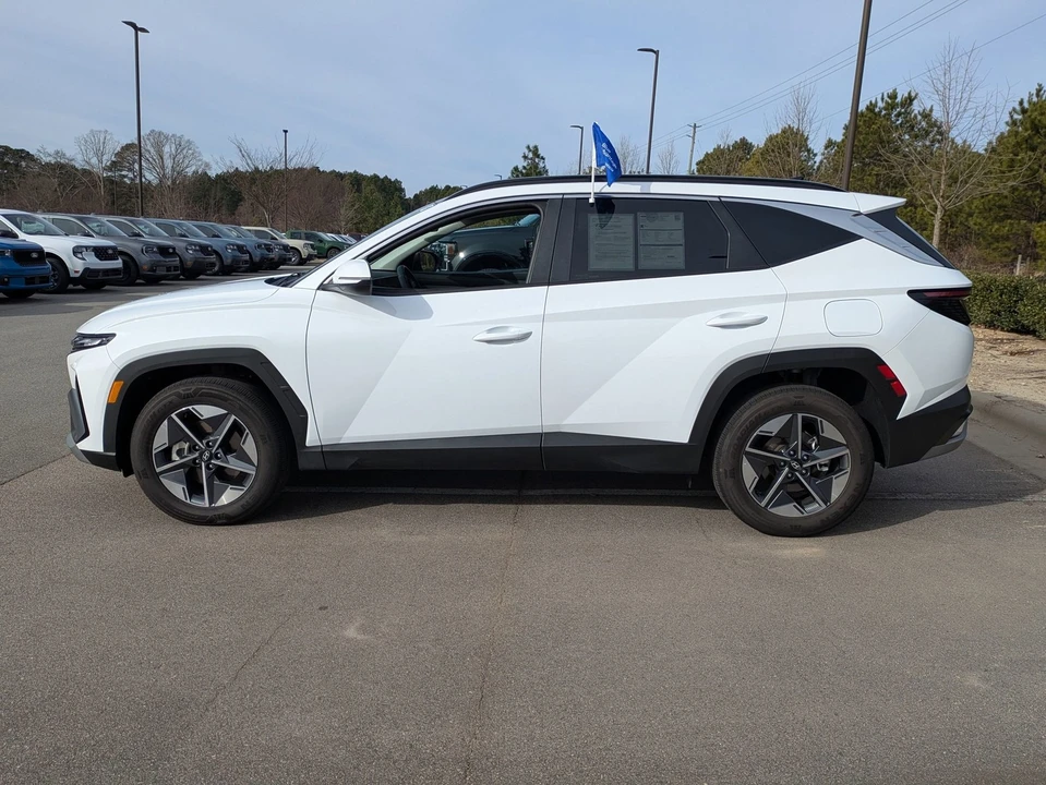 2025 Hyundai Tucson - Image 7 of 12