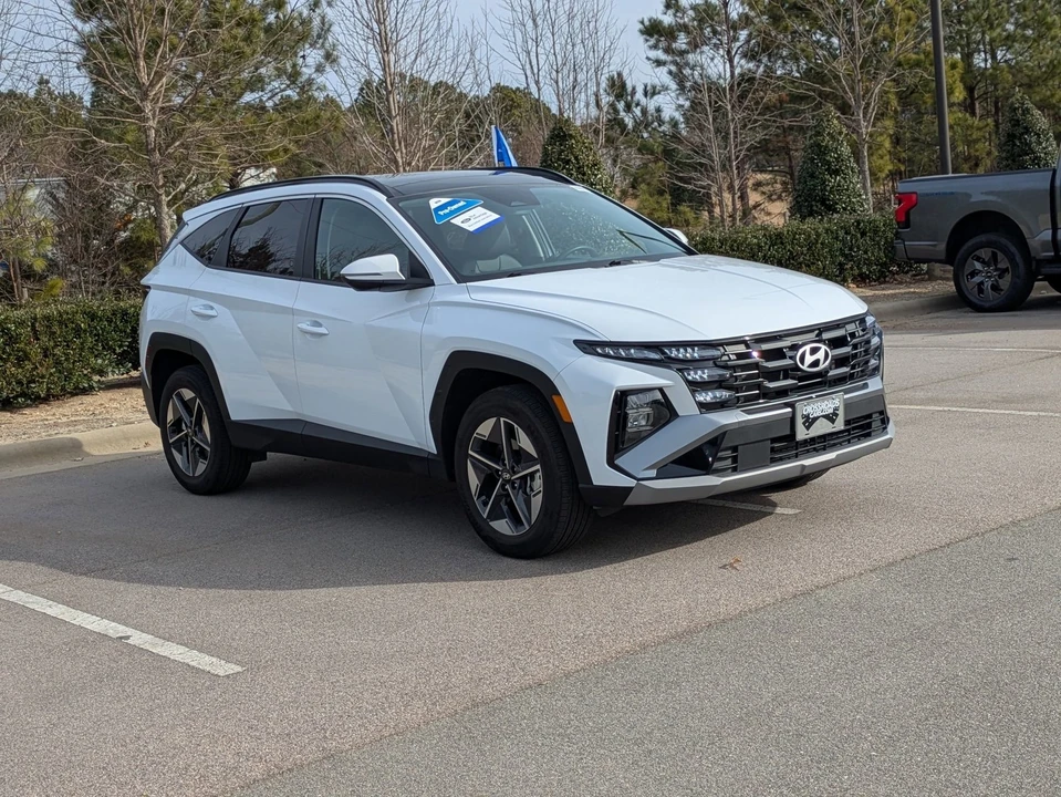 2025 Hyundai Tucson - Image 2 of 12