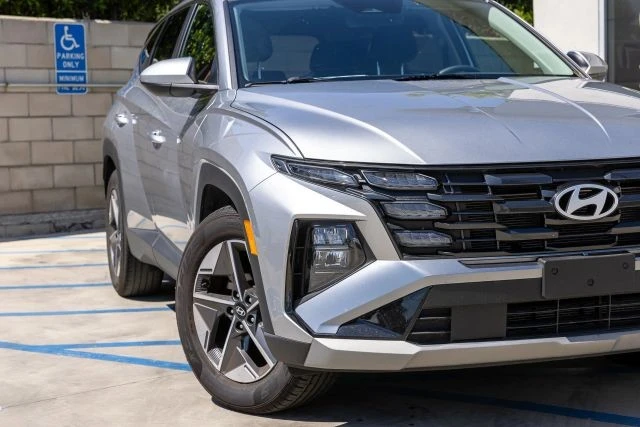 2025 Hyundai Tucson - Image 3 of 21