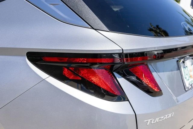 2025 Hyundai Tucson - Image 12 of 21