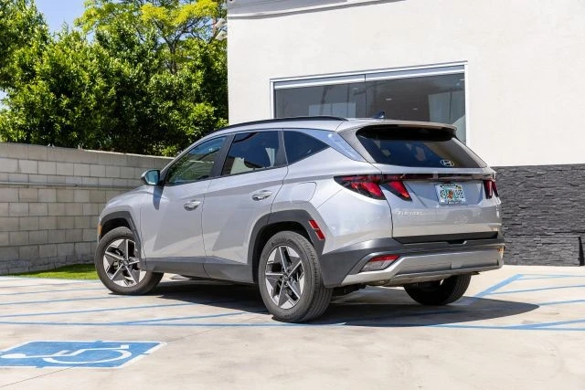 2025 Hyundai Tucson - Image 10 of 21