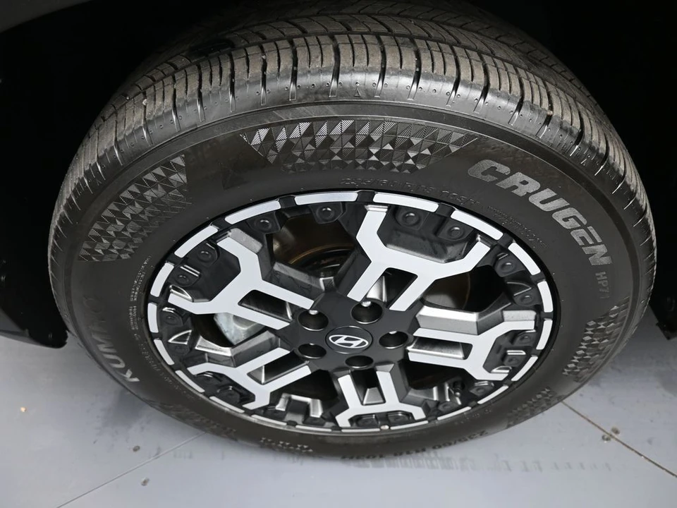 2025 Hyundai Tucson - Image 14 of 21