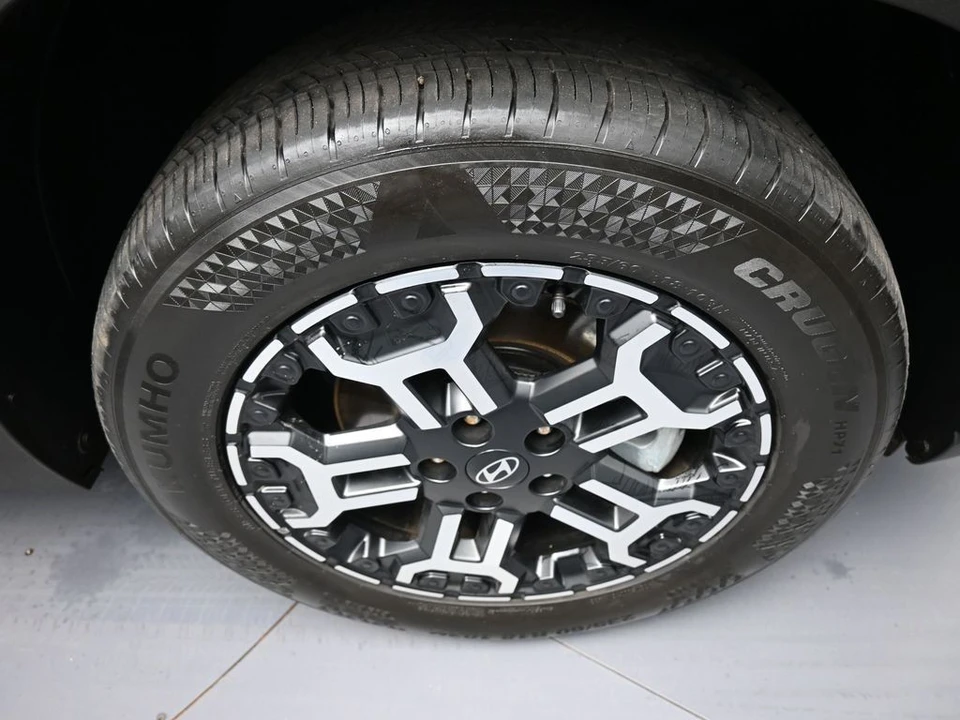 2025 Hyundai Tucson - Image 13 of 21
