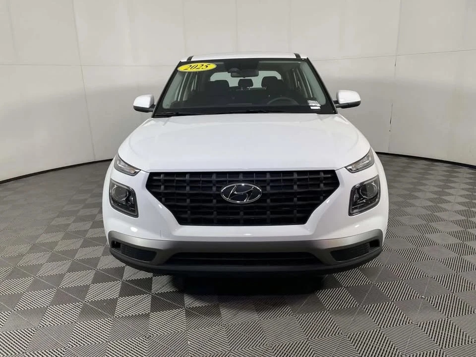 2025 Hyundai Venue - Image 2 of 15