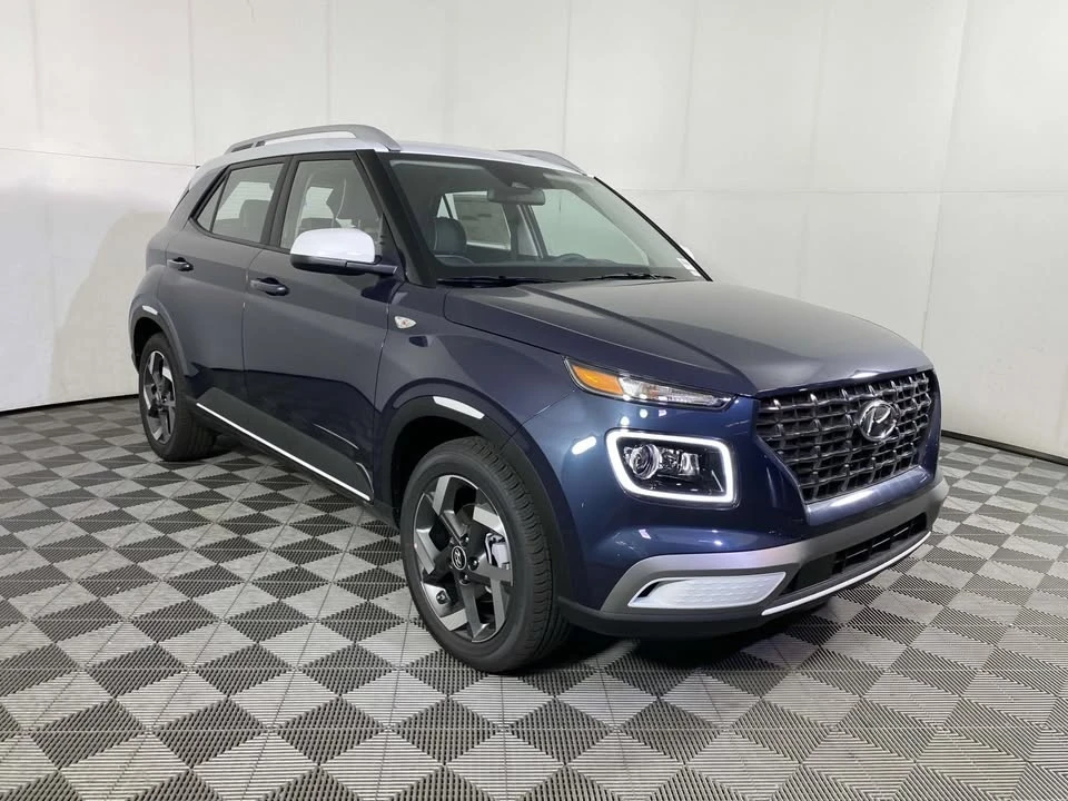 2025 Hyundai Venue - Image 2 of 15