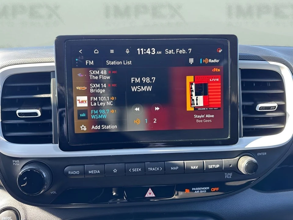 2025 Hyundai Venue - Image 16 of 21