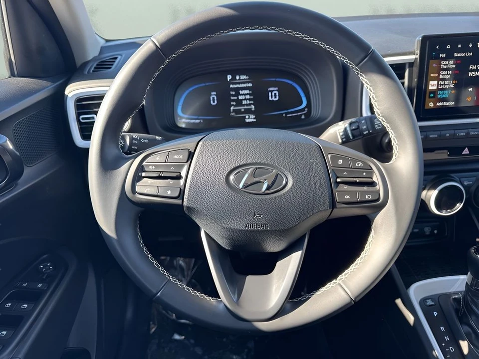 2025 Hyundai Venue - Image 12 of 21