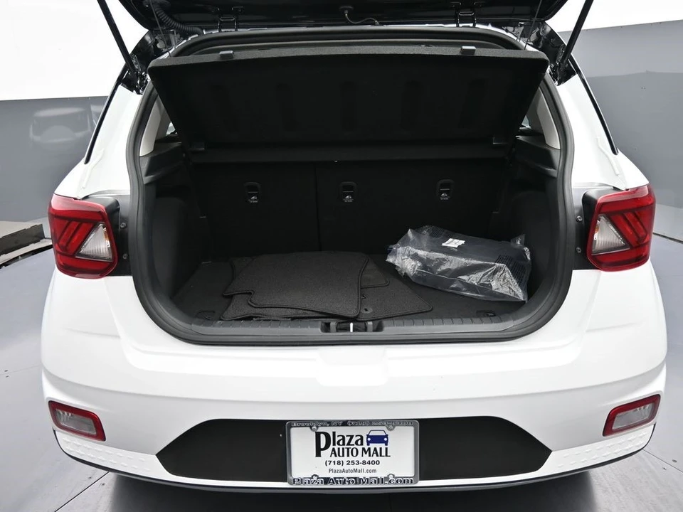 2025 Hyundai Venue - Image 21 of 21