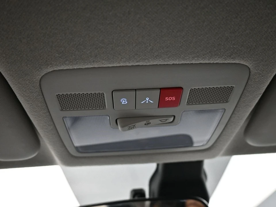 2025 Hyundai Venue - Image 17 of 21