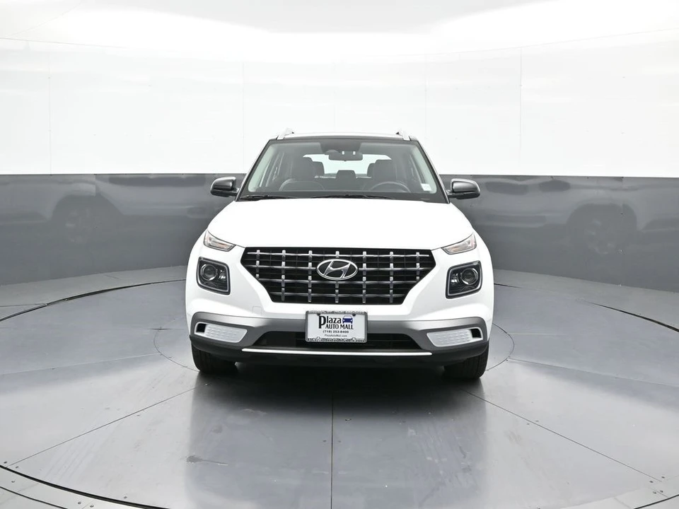 2025 Hyundai Venue - Image 2 of 12