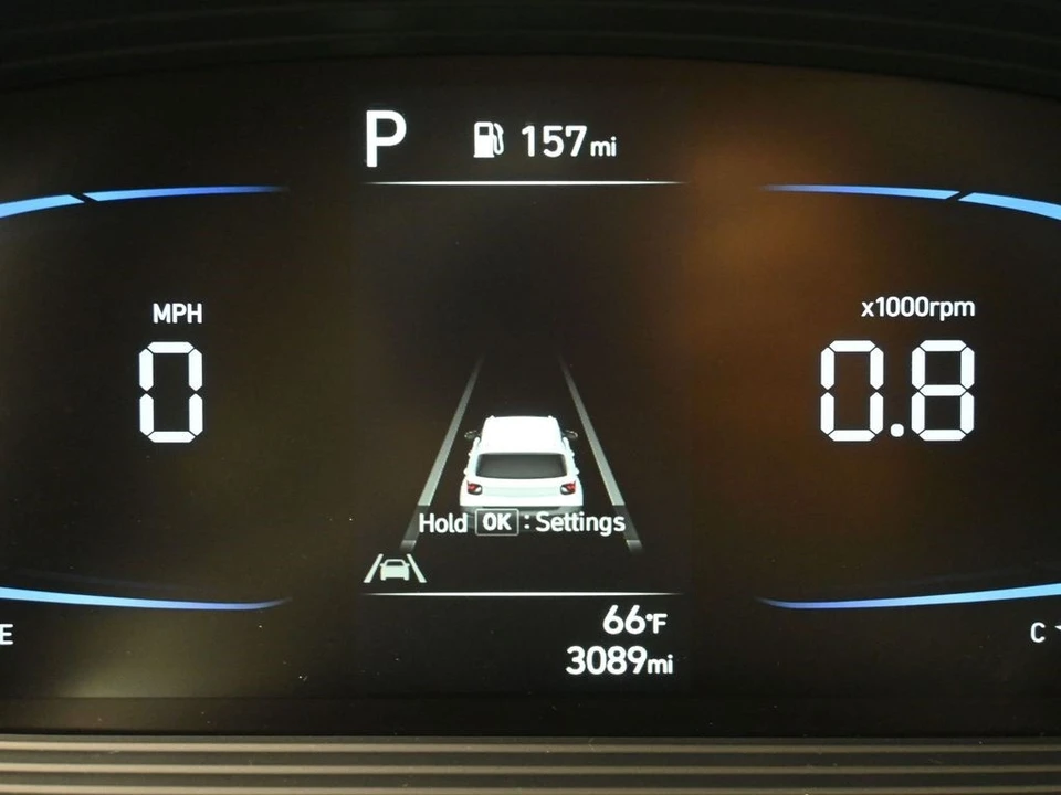 2025 Hyundai Venue - Image 16 of 21