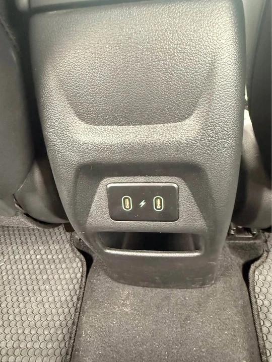 2025 Hyundai Venue - Image 17 of 20