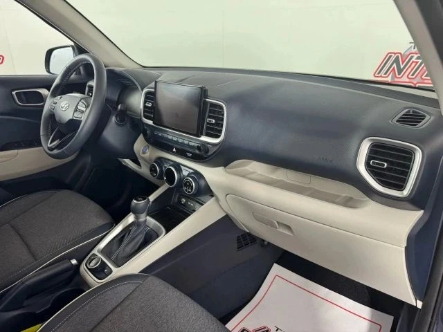 2025 Hyundai Venue - Image 12 of 12