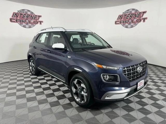2025 Hyundai Venue - Image 9 of 12